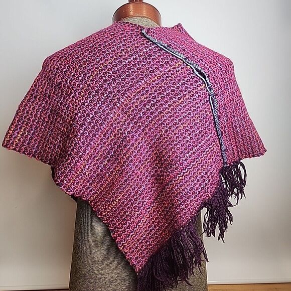 Rustic Handmade Knitted Wool Poncho Wrap Shawl Original Purple Magenta S/M - Picture 8 of 15